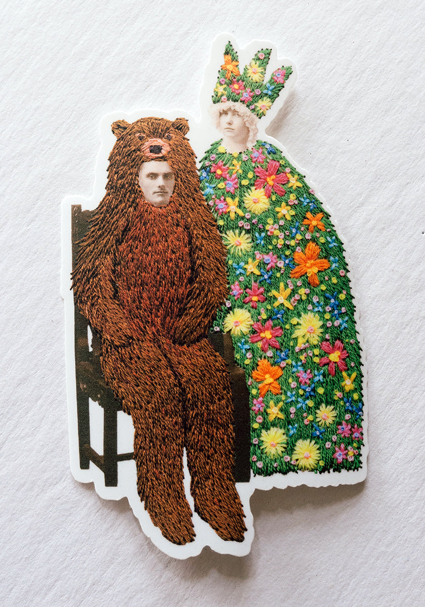 The queen and the bear - sticker (thin)